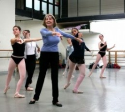 Yvonne Mounsey teaching at Westside Ballet